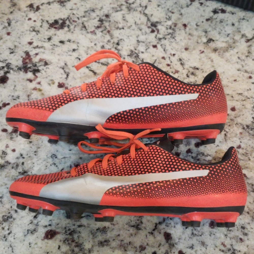 Mens Puma Soccer Cleats